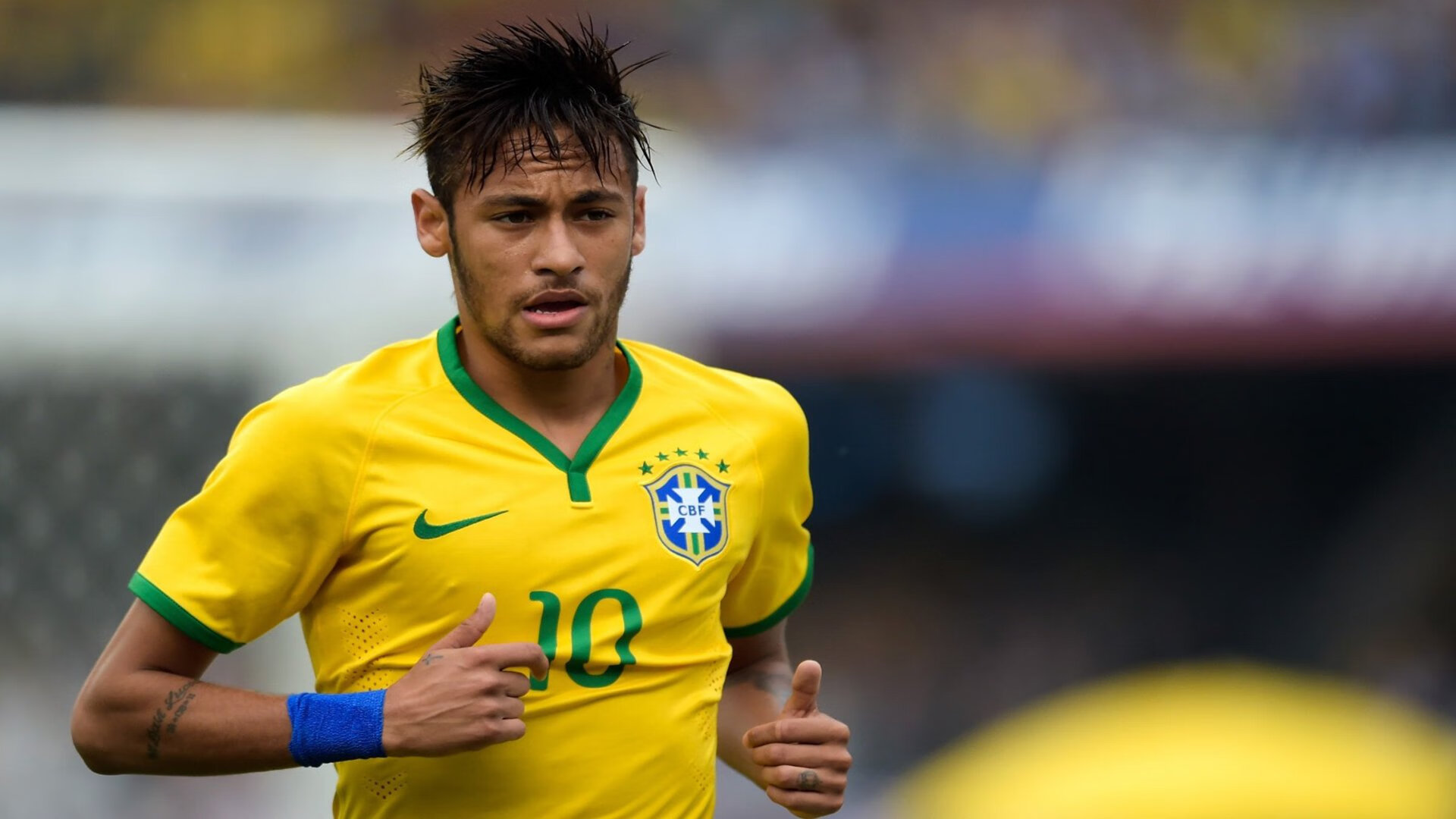 体育新闻中心热血对决再现，热血对决怎么体现